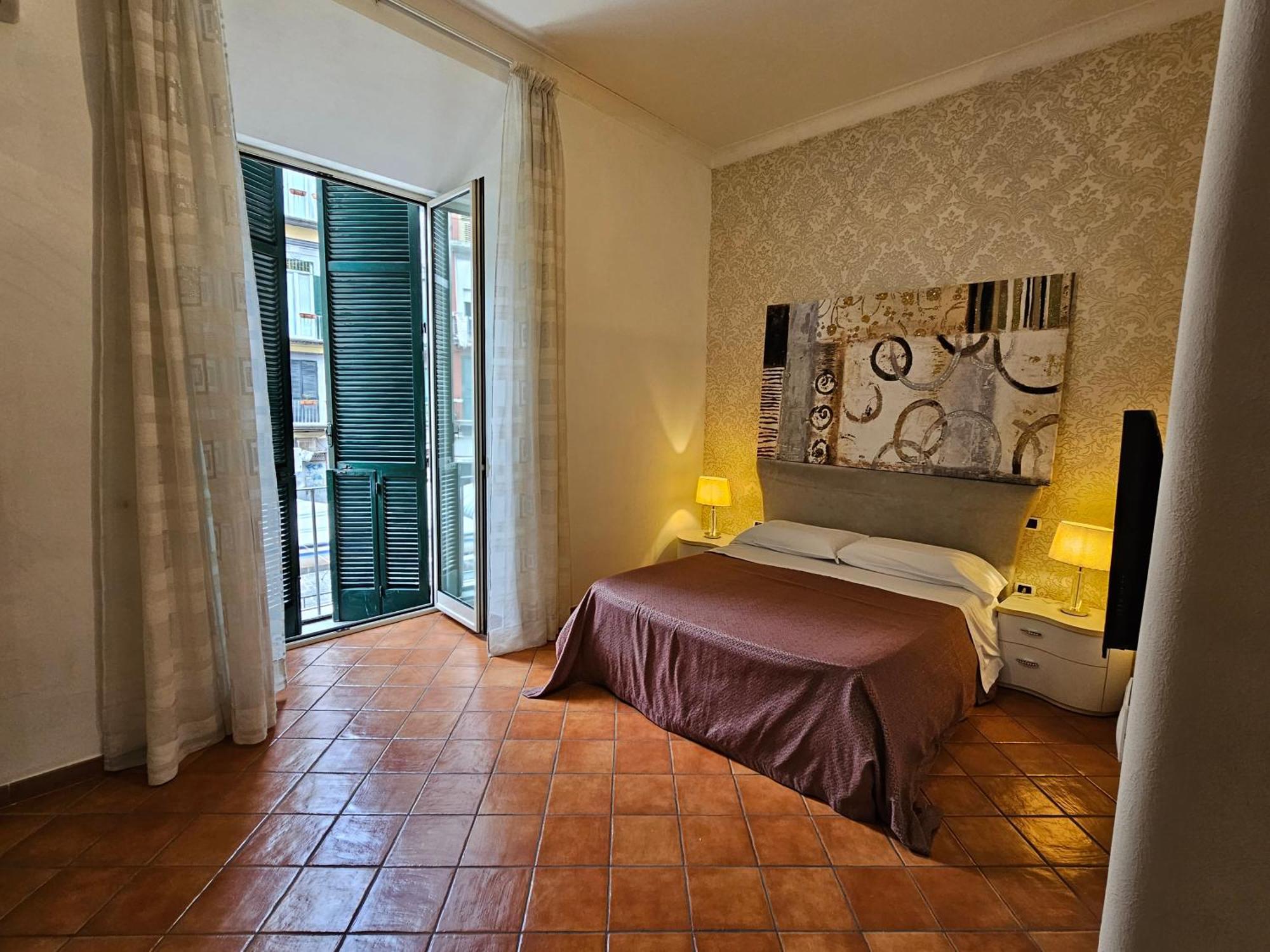 The Spanish Palace Rooms, Suites Apartments & Terraces Neapel Zimmer foto